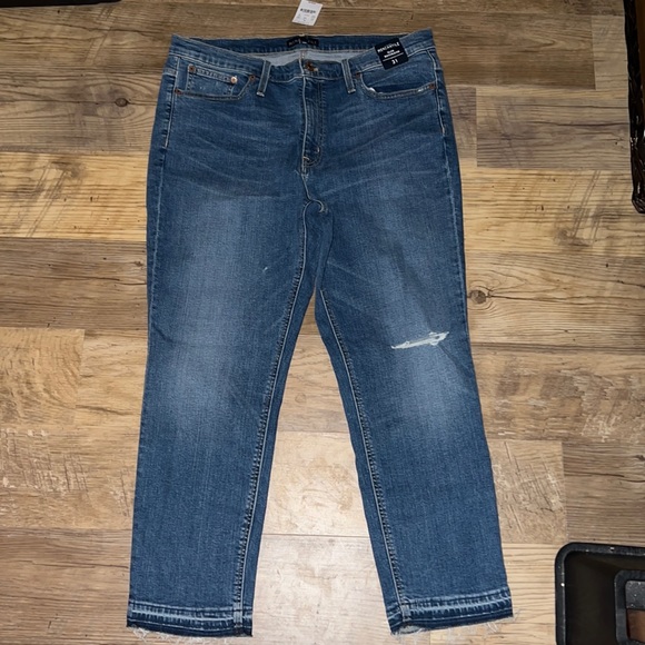 J. Crew: Mercantile Slim, cropped boyfriend jean - Picture 2 of 8